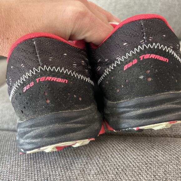New Balance Women’s Trail Running Shoes Speed Ride Toe Protection womens 12 - Picture 7 of 9